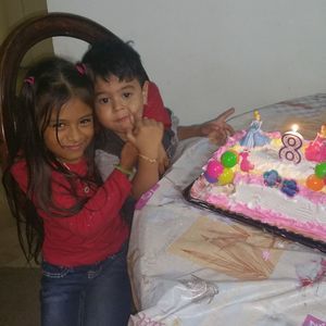 Meet your Posher, Maya